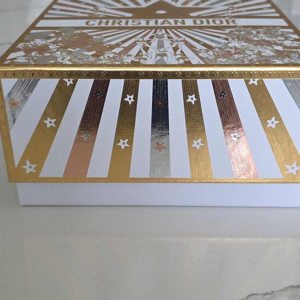 DIOR Gift Box Gold - Picture 5 of 6